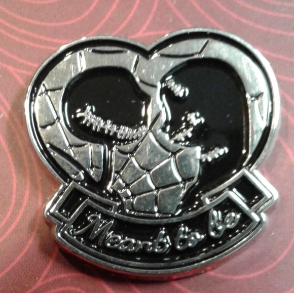 Nightmare Before Christmas 3 Pin Set, NEW, Disney - Picture 2 of 2